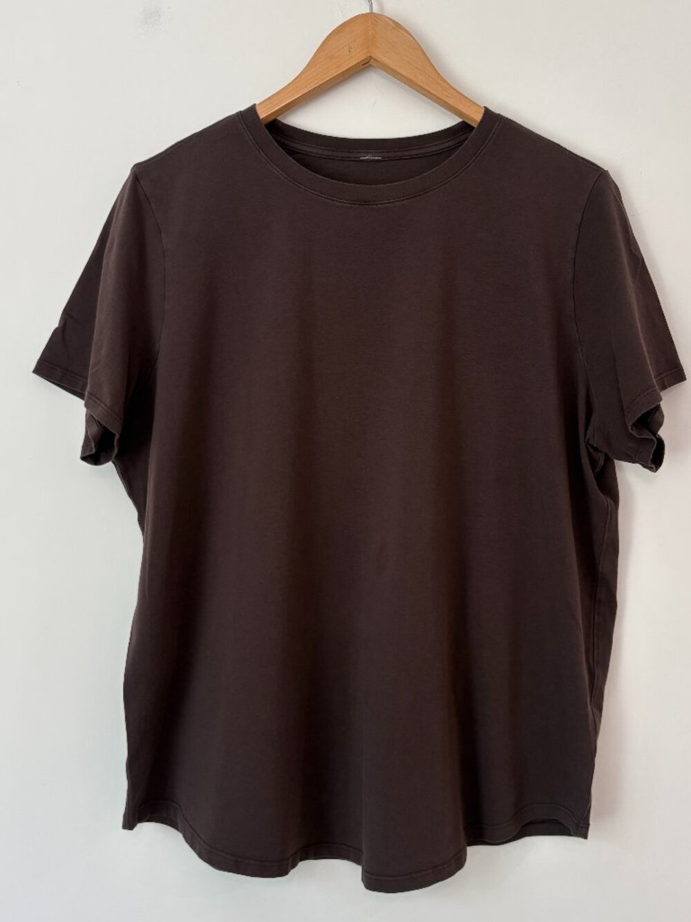 Lululemon Love Curved-Hem Crewneck T-Shirt In Espresso Brown Sz 12 Pima Cotton - Picture 2 of 7